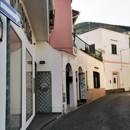 La Casetta Al Porto ايسكيا المظهر الخارجي الصورة
